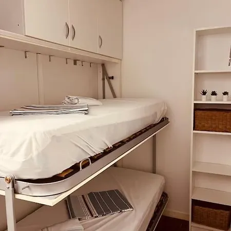 Appartamento Logement Renove En Residence, Climatise, Terrasse
